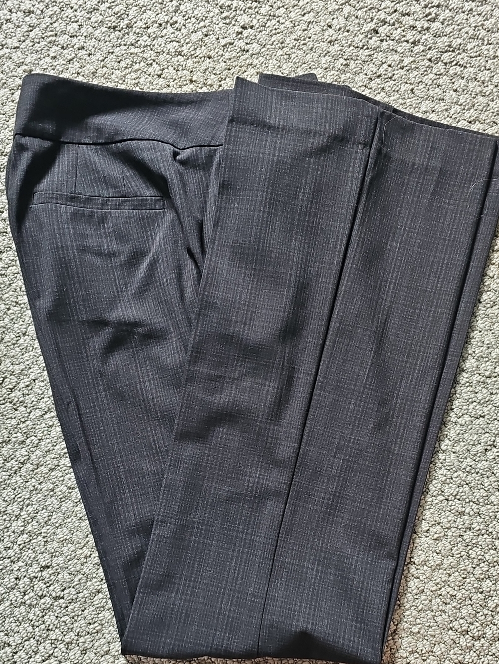 Ann Taylor Black & Gray Striped Cruvy Boot Cut Dress Pants, Size 4